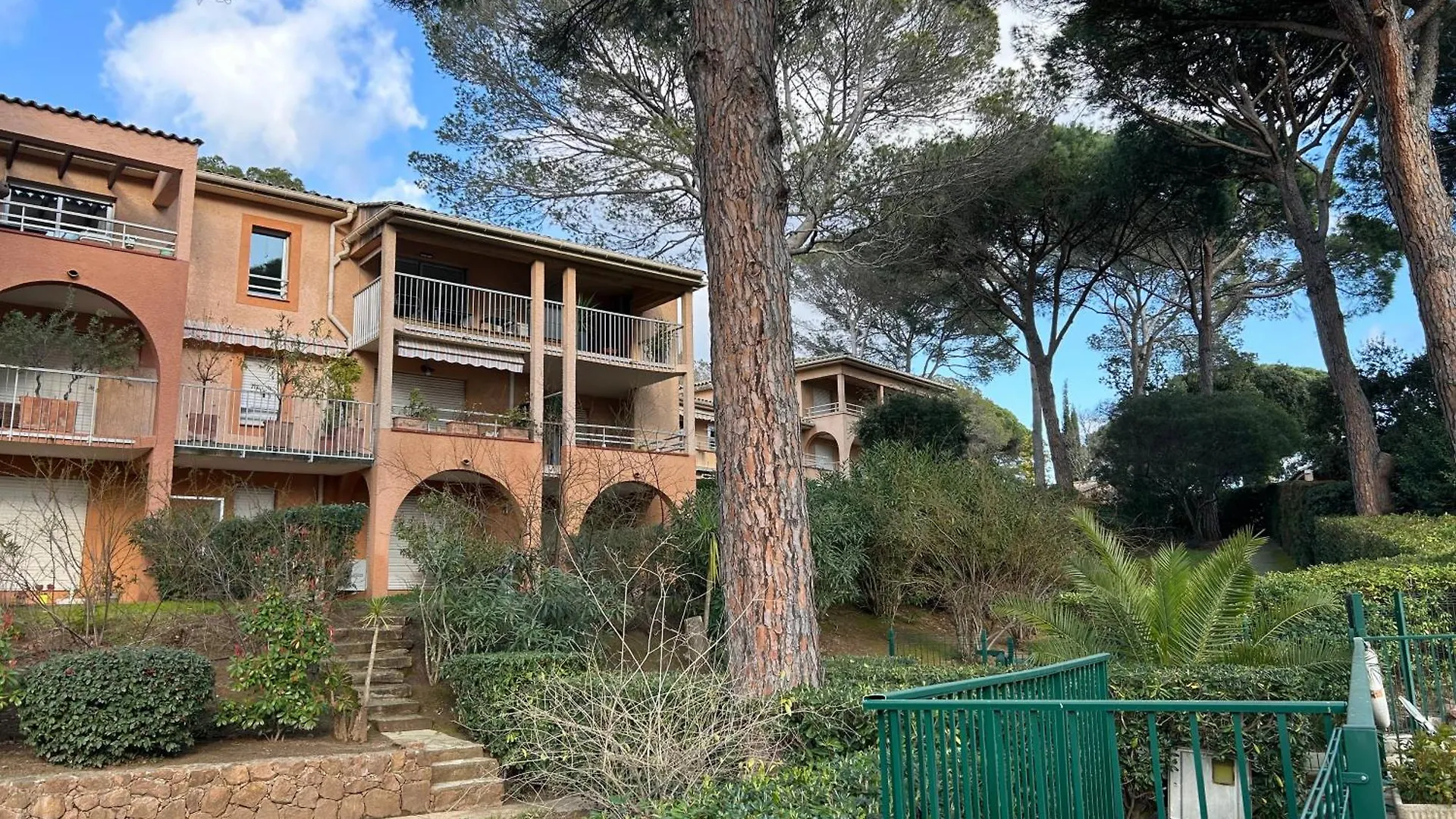 Appartement Valescure Au Coeur Des Golfs Saint-Raphael  Saint-Raphael (Var)