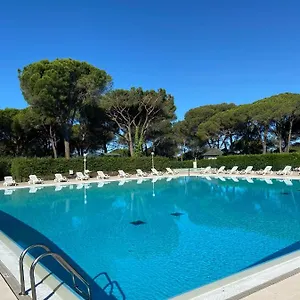 Appartement Domaine Valescure Vue Piscine, Saint-Raphaël